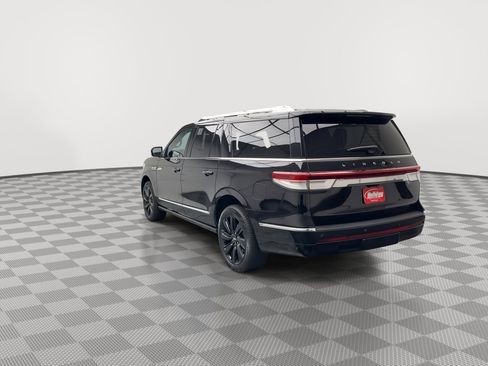 Used 2024 Lincoln Navigator L Reserve w/ Equipment Group 201A image 2