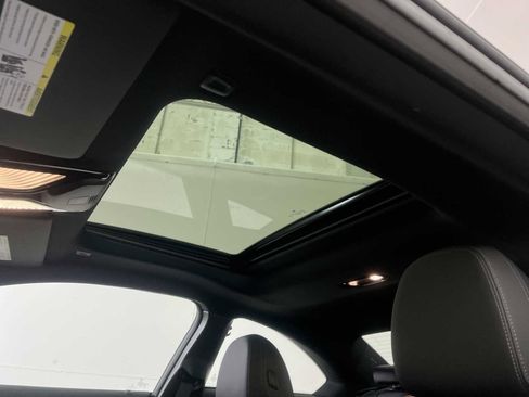 Used 2026 BMW M240i xDrive Coupe image 16