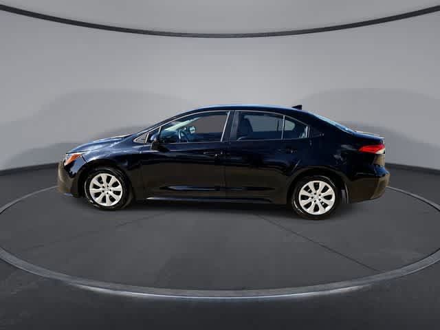 Used 2025 Toyota Corolla LE FWD image 5