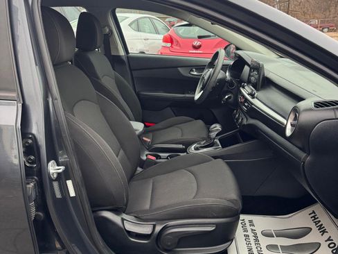 Used 2021 Kia Forte LXS image 18