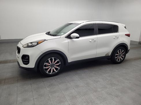 Used 2018 Kia Sportage EX image 2