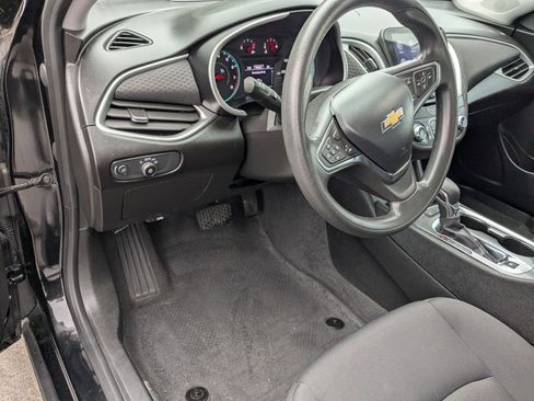Used 2024 Chevrolet Malibu LT image 17
