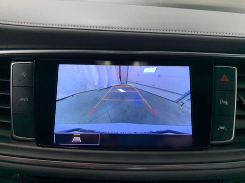 Used 2024 Buick Enclave Essence w/ Experience Buick Package image 7