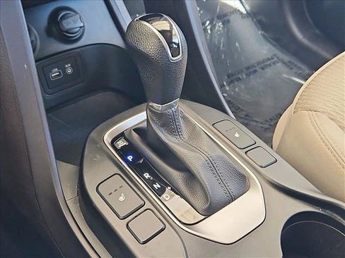 Used 2018 Hyundai Santa Fe Sport w/ 2.4L Value Package 02 FWD image 18