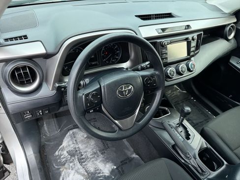 Used 2018 Toyota RAV4 LE w/ All Weather Liner Package AWD/4WD image 10