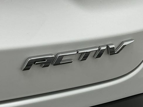 Certified 2024 Chevrolet Trax ACTIV FWD image 29