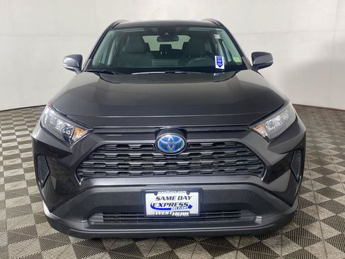 Used 2021 Toyota RAV4 LE AWD/4WD image 23