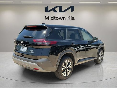 Used 2023 Nissan Rogue SV AWD/4WD image 3