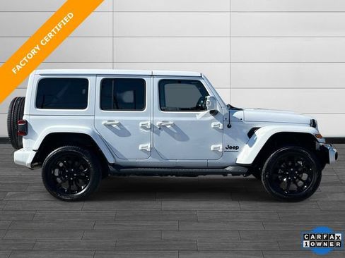 Used 2023 Jeep Wrangler Unlimited Sahara AWD/4WD image 3