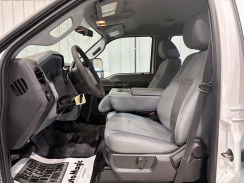 Used 2012 Ford F250 XL w/ PWR Equipment Group image 11