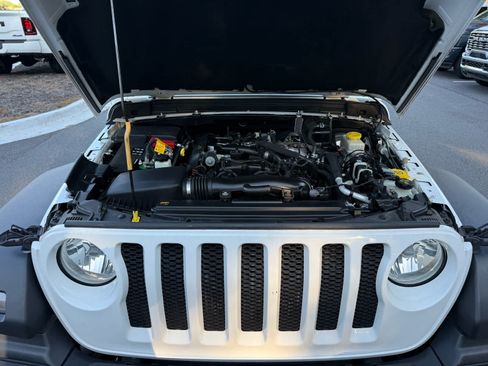 Used 2021 Jeep Wrangler Unlimited Sport AWD/4WD image 30