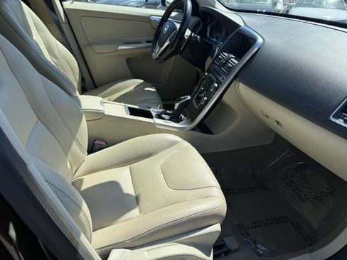 Used 2015 Volvo XC60 T6 Premier Plus AWD/4WD image 12