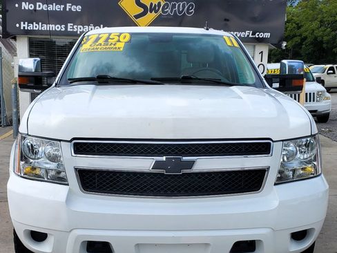 Used 2011 Chevrolet Avalanche LS RWD image 3