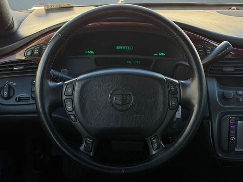 Used 2005 Cadillac De Ville Sedan image 14