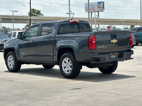 Used 2017 Chevrolet Colorado LT w/ LT Convenience Package RWD image 4
