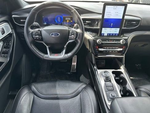 Used 2023 Ford Explorer ST w/ Equipment Group 401A AWD/4WD image 17