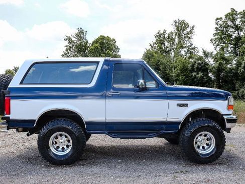 Used 1994 Ford Bronco XLT AWD/4WD image 6