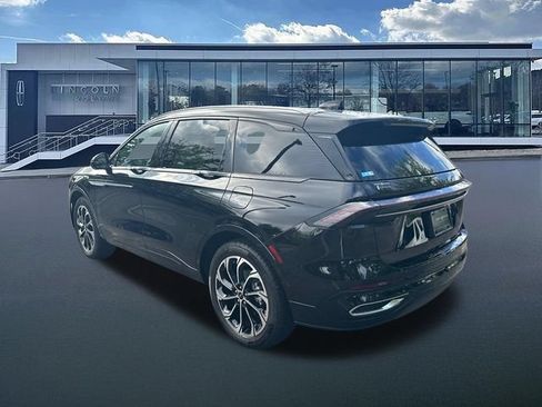 New 2026 Lincoln Nautilus Reserve AWD/4WD image 5