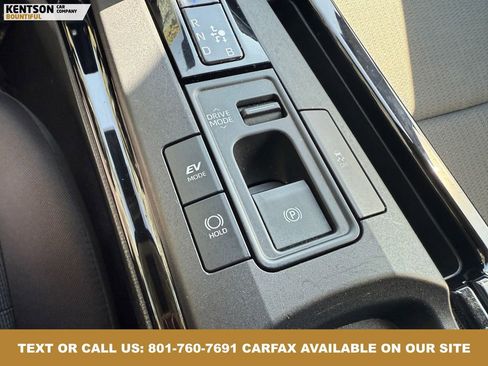 Used 2024 Toyota Prius LE image 26