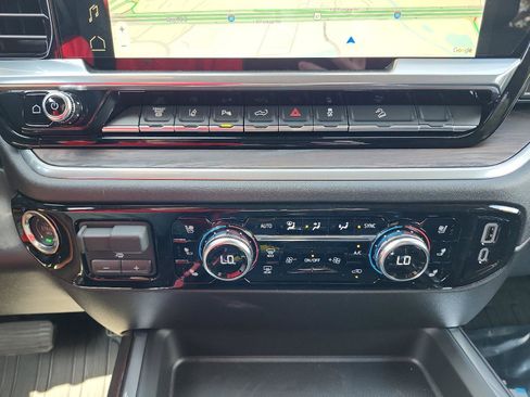 New 2026 GMC Sierra 2500 SLT image 24