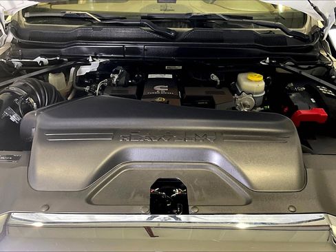 Used 2024 RAM 3500 Limited image 31