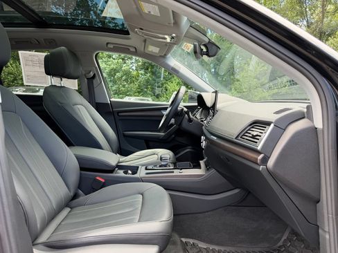 Used 2023 Audi Q5 2.0T Premium Plus w/ Premium Plus Package AWD/4WD image 19