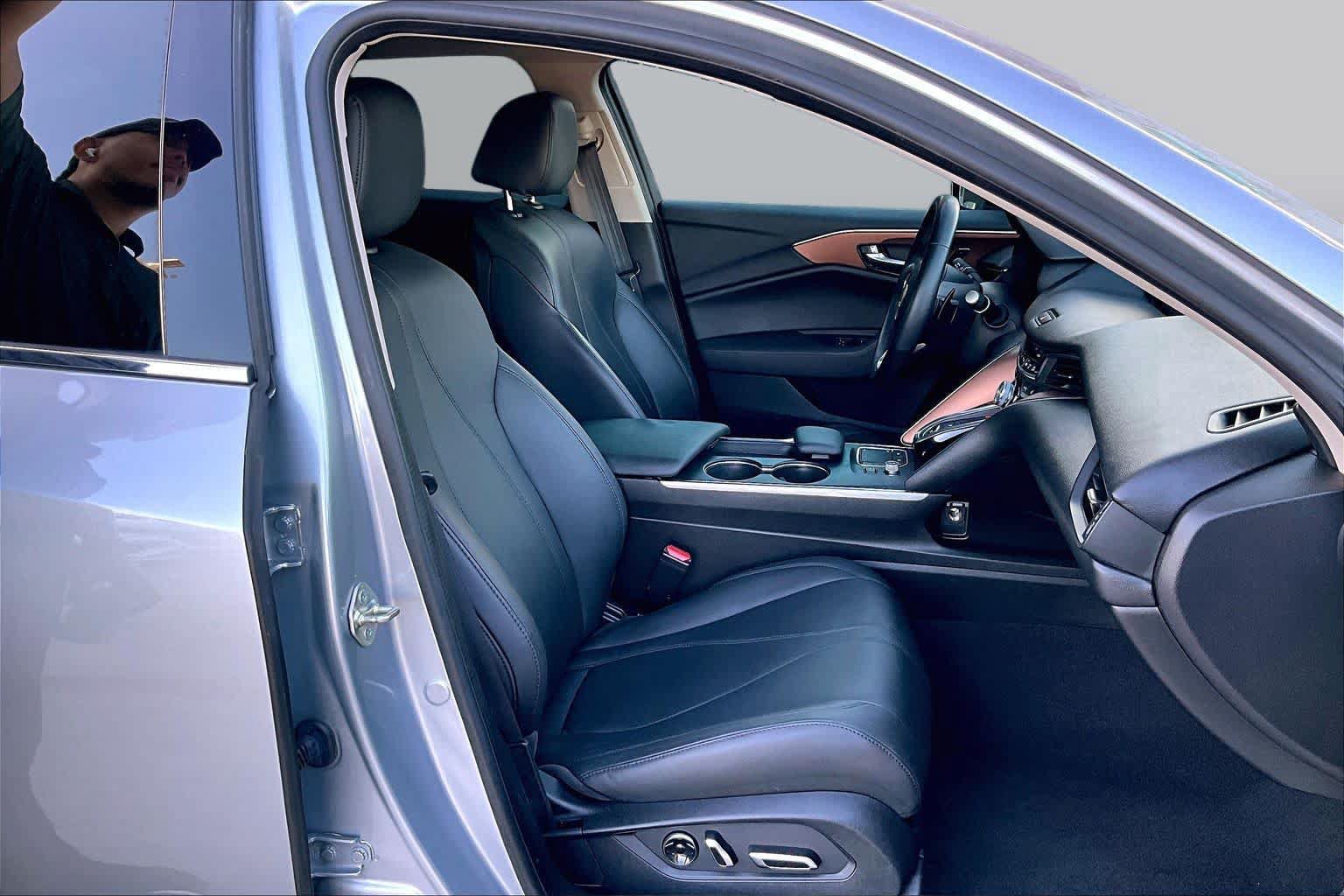 Used 2021 Acura TLX FWD image 9