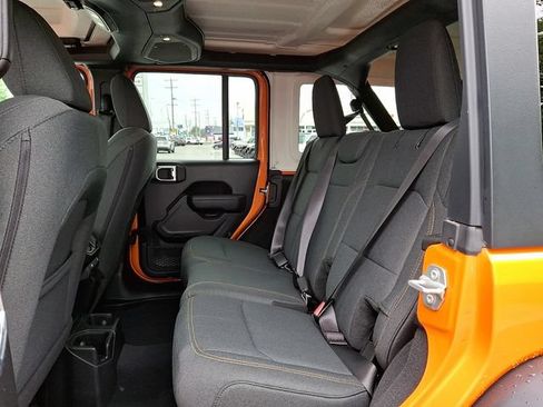 Certified 2025 Jeep Wrangler Unlimited Sport AWD/4WD image 10