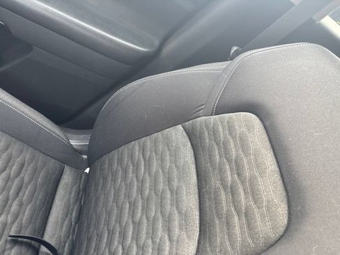 Used 2022 Nissan Pathfinder SV FWD image 7