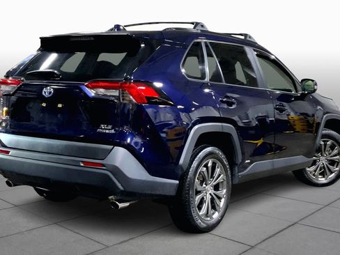 Used 2023 Toyota RAV4 XLE Premium image 13