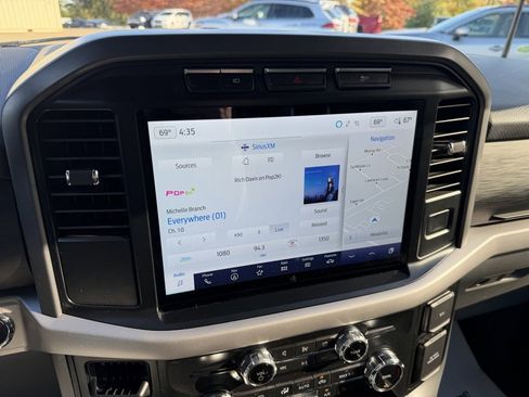 Used 2022 Ford F150 XLT w/ Equipment Group 302A High image 19