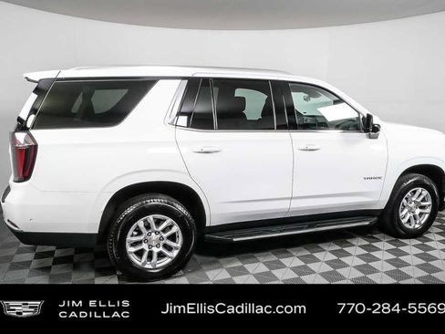 Used 2025 Chevrolet Tahoe LT RWD image 2