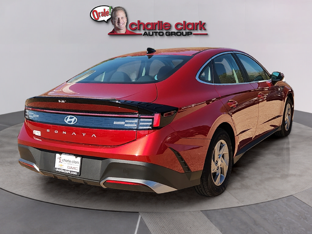 Used 2026 Hyundai Sonata SE FWD image 5