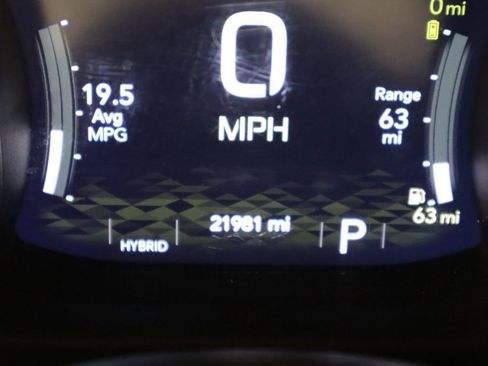 Used 2022 Jeep Wrangler Unlimited Sahara w/ Cold Weather Group AWD/4WD image 32