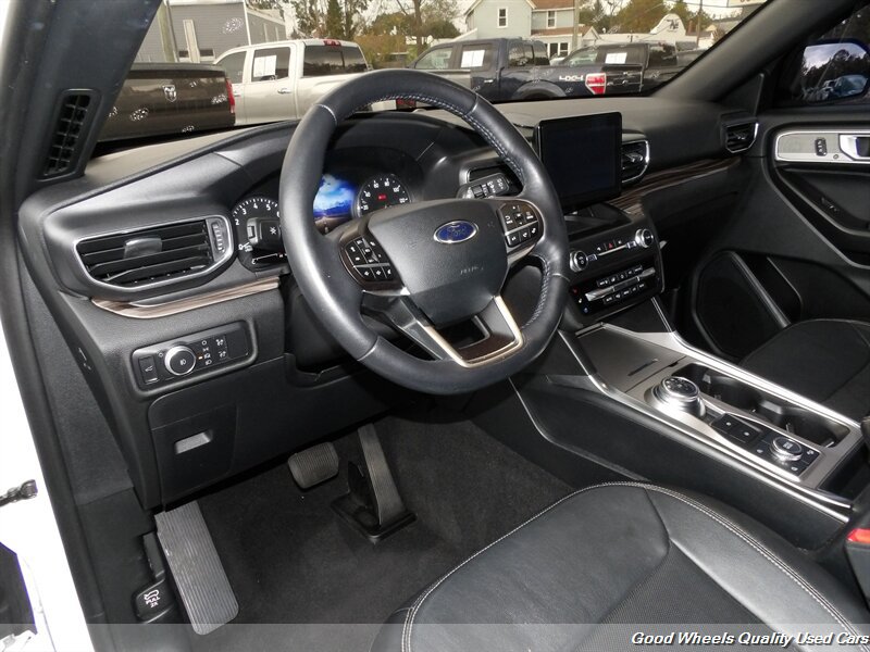 Used 2020 Ford Explorer Limited AWD/4WD image 10