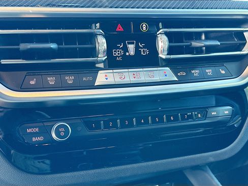 Used 2023 BMW X4 M40i w/ Premium Package image 16