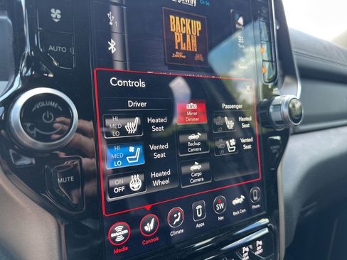 Used 2021 RAM 3500 Laramie AWD/4WD image 33