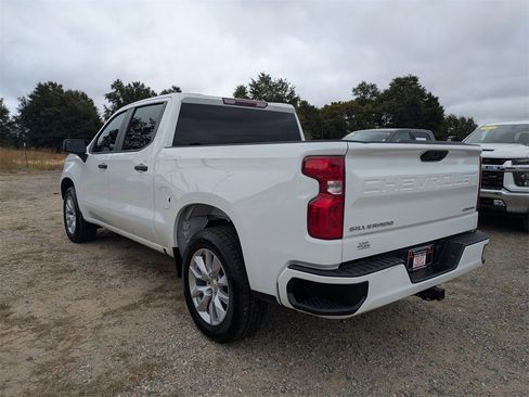 Used 2023 Chevrolet Silverado 1500 Custom image 5