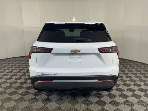 New 2026 Chevrolet Equinox LT AWD/4WD image 9