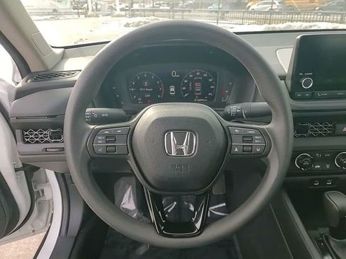 Used 2025 Honda Accord LX image 16