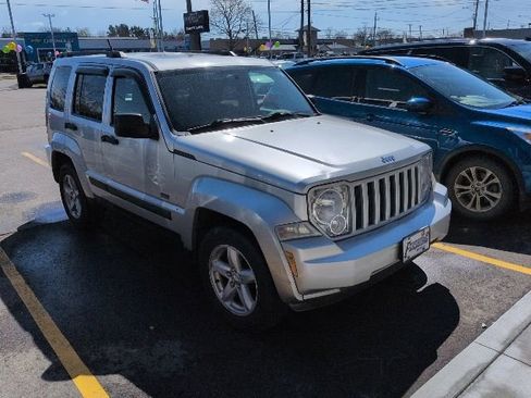Used 2009 Jeep Liberty Rocky Mountain image 3