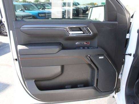 Used 2022 GMC Sierra 1500 AT4 w/ AT4 Premium Package AWD/4WD image 22