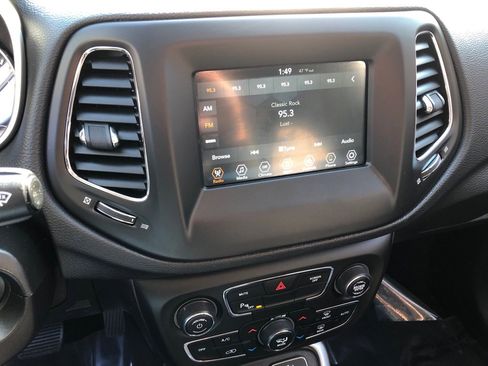Used 2019 Jeep Compass Latitude w/ Popular Equipment Group image 25