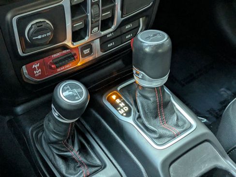 Used 2019 Jeep Wrangler Unlimited Rubicon image 20