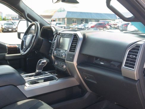 Used 2015 Ford F150 Platinum w/ Equipment Group 701A Luxury AWD/4WD image 39