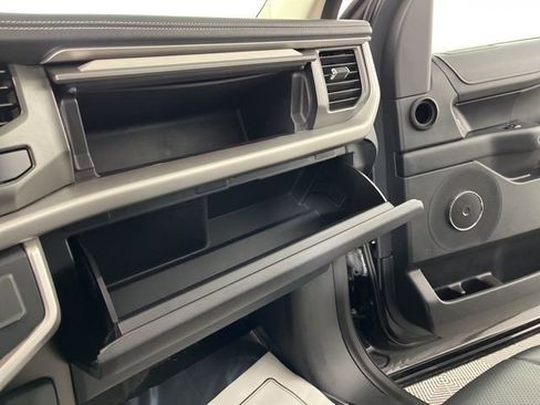 Used 2024 Ford Expedition XLT image 40