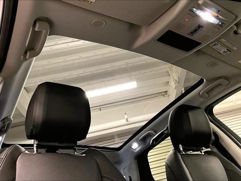 Certified 2025 Land Rover Discovery Sport S AWD/4WD image 30