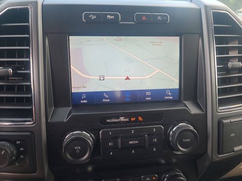Used 2020 Ford F150 XLT w/ Equipment Group 302A Luxury AWD/4WD image 26