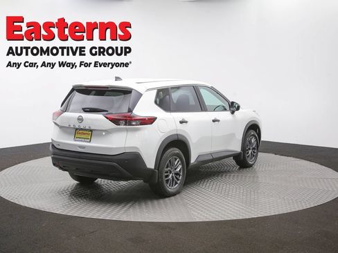 Used 2023 Nissan Rogue S AWD/4WD image 40