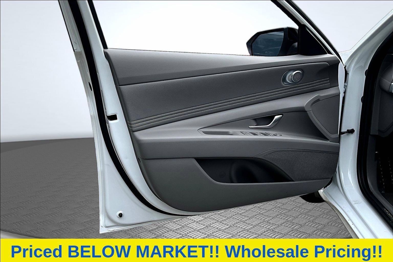 Used 2026 Hyundai Elantra Sport FWD image 16